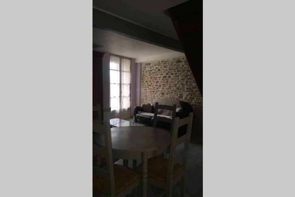 Apartament Le Petit Ormeau Attenant A La Tour Du Portail Neuf Laure-Minervois Zewnętrze zdjęcie